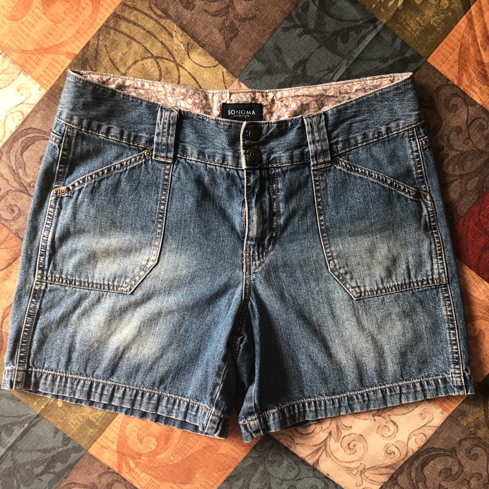 Sonoma Women Jean Shorts With Front Pocket Size 10